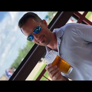 Meet your Posher, Scott